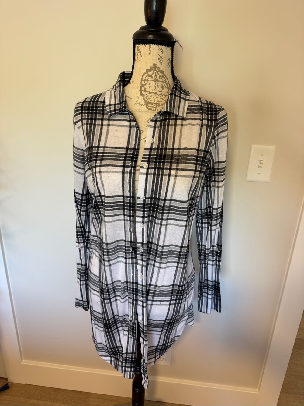 Wallflower Plaid Button-Front Tunic Top